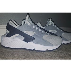 Gray Huaraches