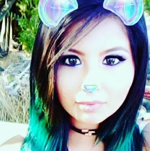 Meet your Posher, Maribel