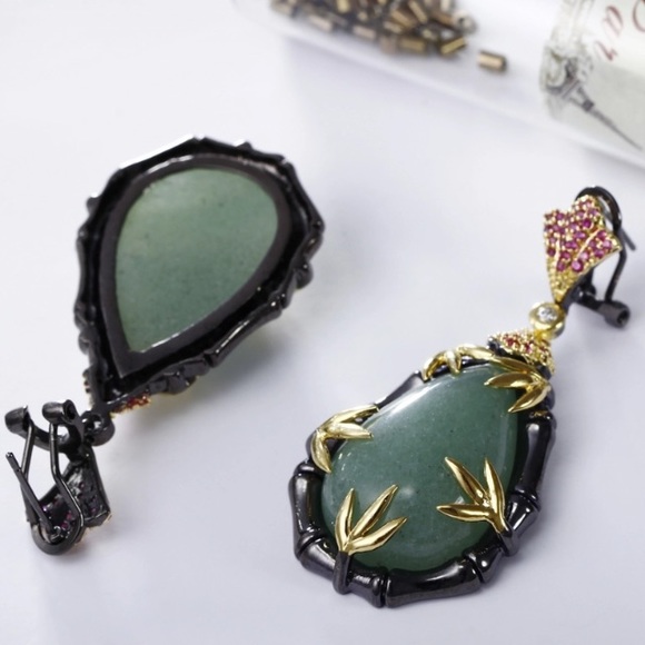 Vintage style Earring - Picture 3 of 5