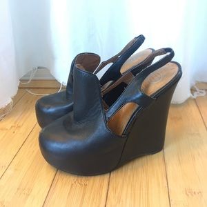 7.5 JEFFREY CAMPBELL Black Wedges