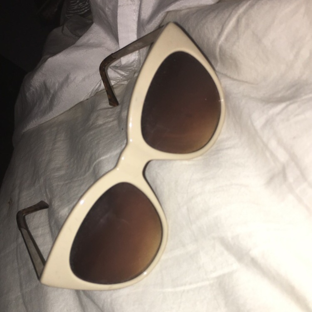 Cat Eye Sunglasses in Tan
