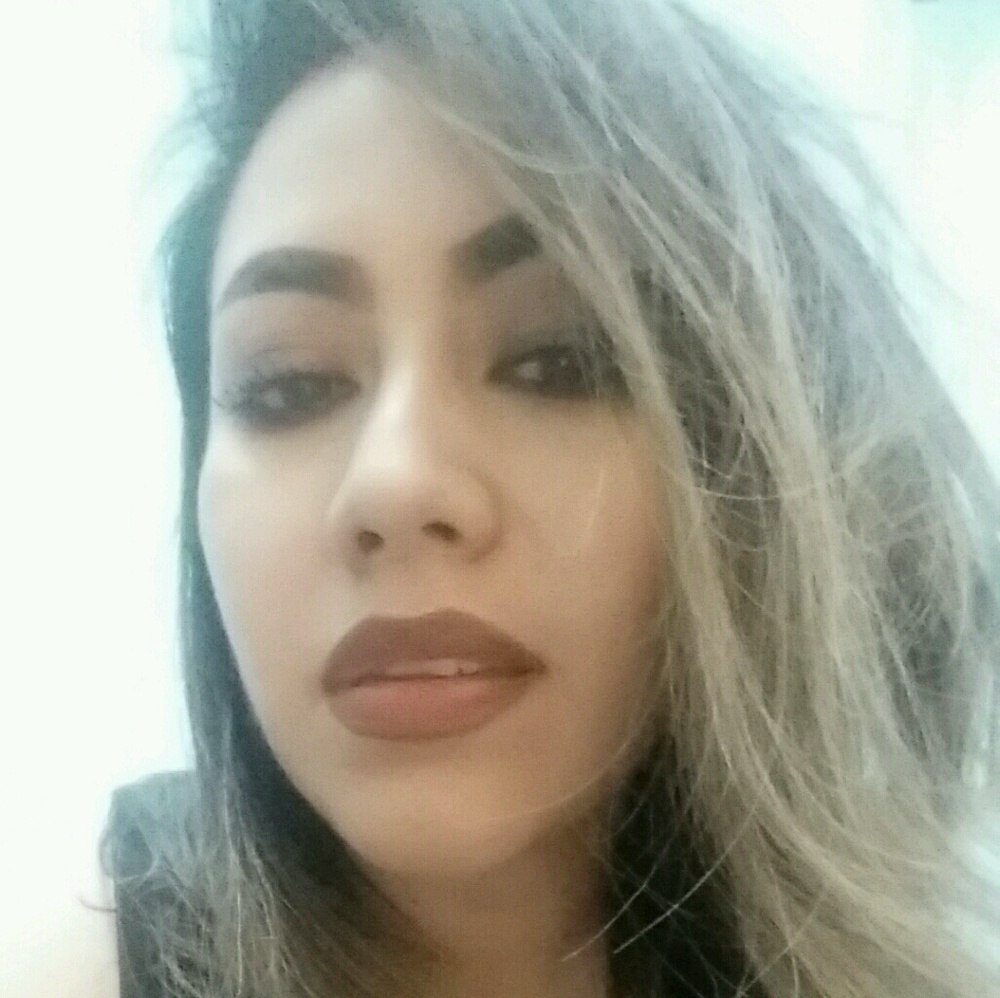 Meet your Posher, Vanessa