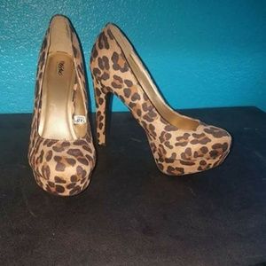 Mossimo cheeta print heels