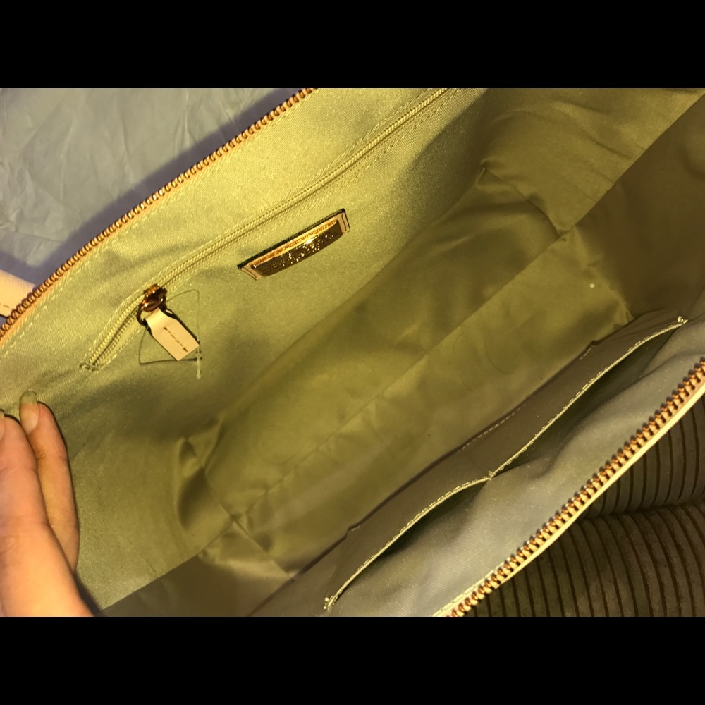 Authentic Valentino bag - Picture 3 of 5
