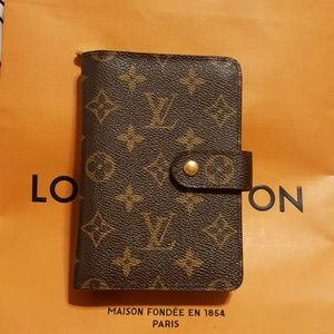 Authentic monogram Louis vuitton wallet