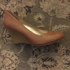 Tan wedges
