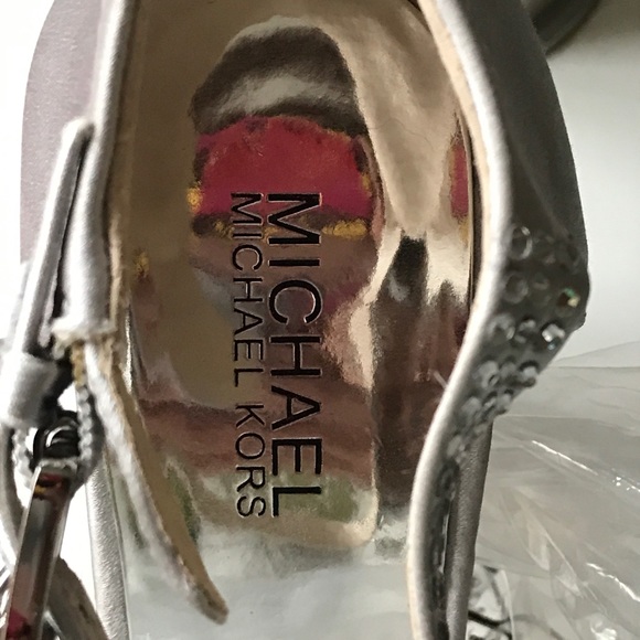 Michael Kors Enola Platform - Picture 8 of 8