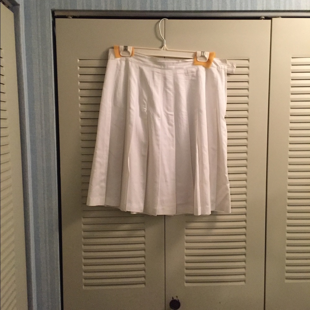 Sarah Chapman White Pleated Side Zip