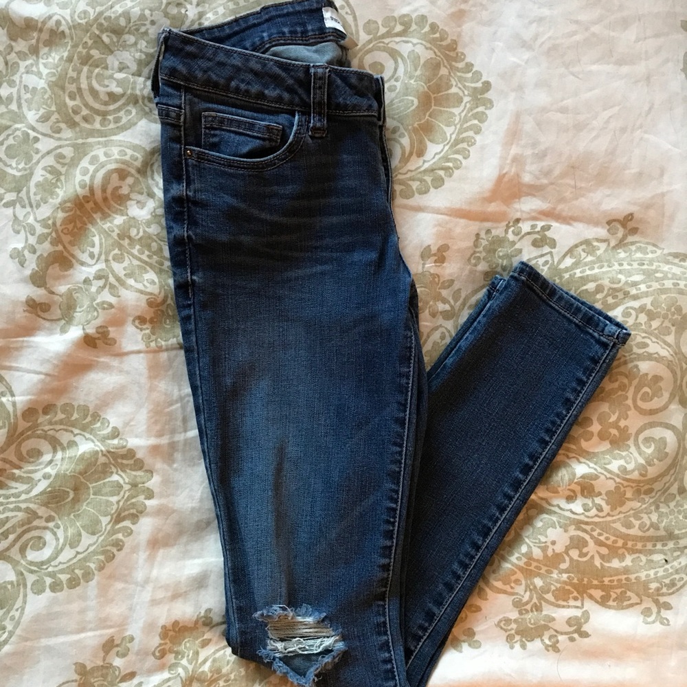 Sneakpeak Distressed Low Rise Skinny Jeans