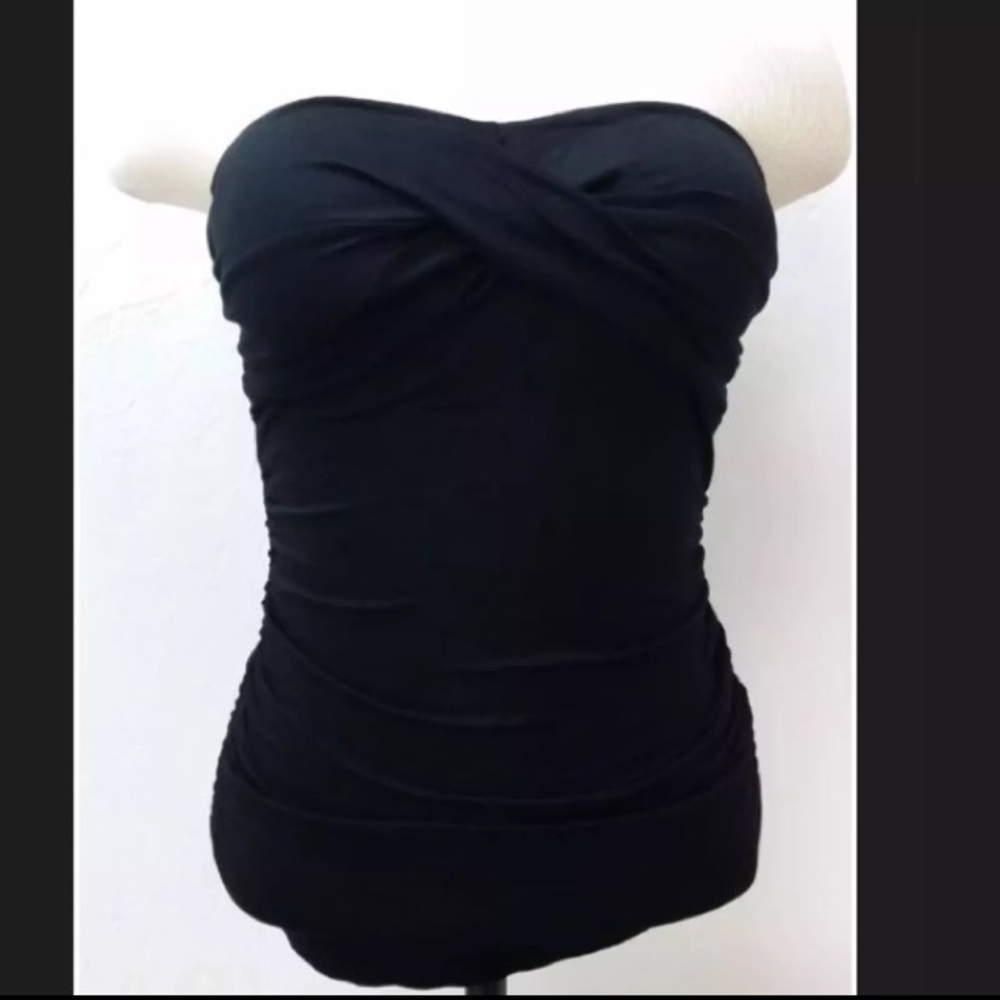 Black strapless Top
