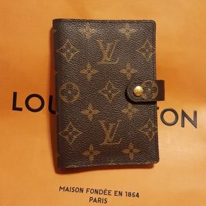 Authentic Louis Vuitton agenda pm