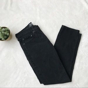 Levi's black jeans