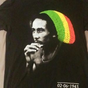 Bob marley shirt worn a few times.