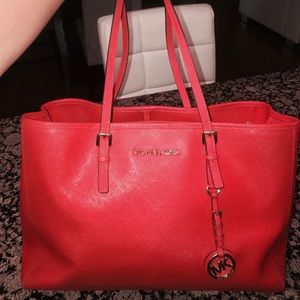 Large Michael Kors Purse *AUTHENTIC*