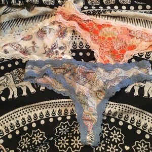 NEW VS 3 Panty Set