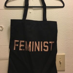 Medium sized black tote