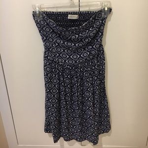 short patterned strapless dress