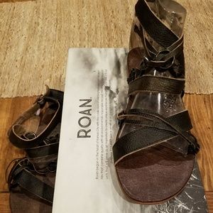Roan Gretch Sandal - Black Rustic