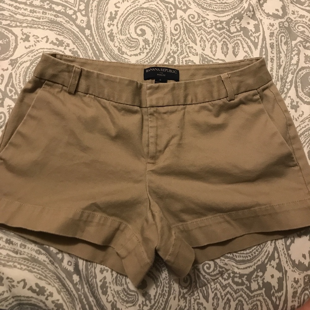 Khaki Banana Republic Shorts