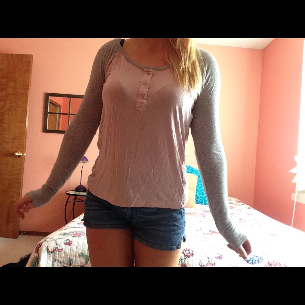 American eagle baseball tee.