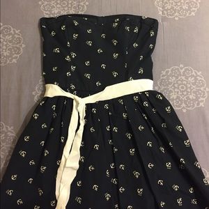 ⚓️ A&F anchor dress ⚓️