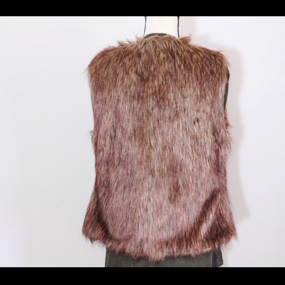 Brown faux fur vest - Picture 2 of 4