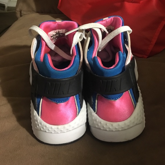 Huaraches - Picture 2 of 2