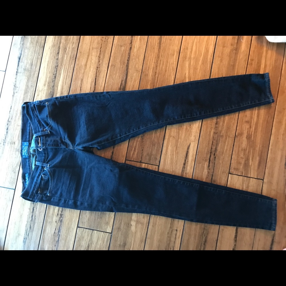 Dark wash Lucky Brand Charlie Skinnys