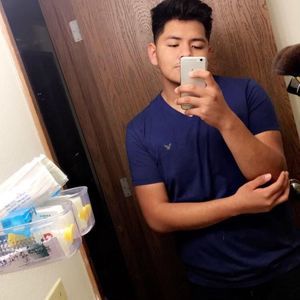 Meet your Posher, Eleonai