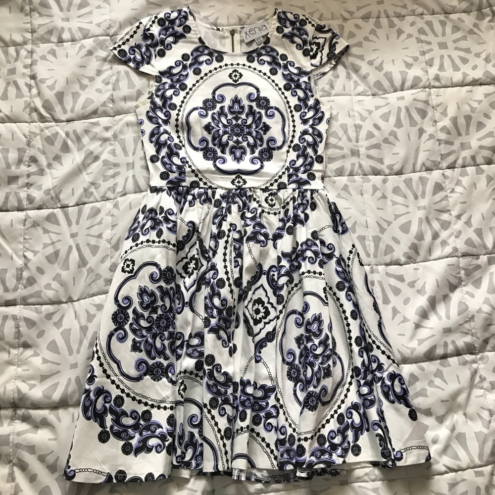 STUNNING Xenia Boutique Dress