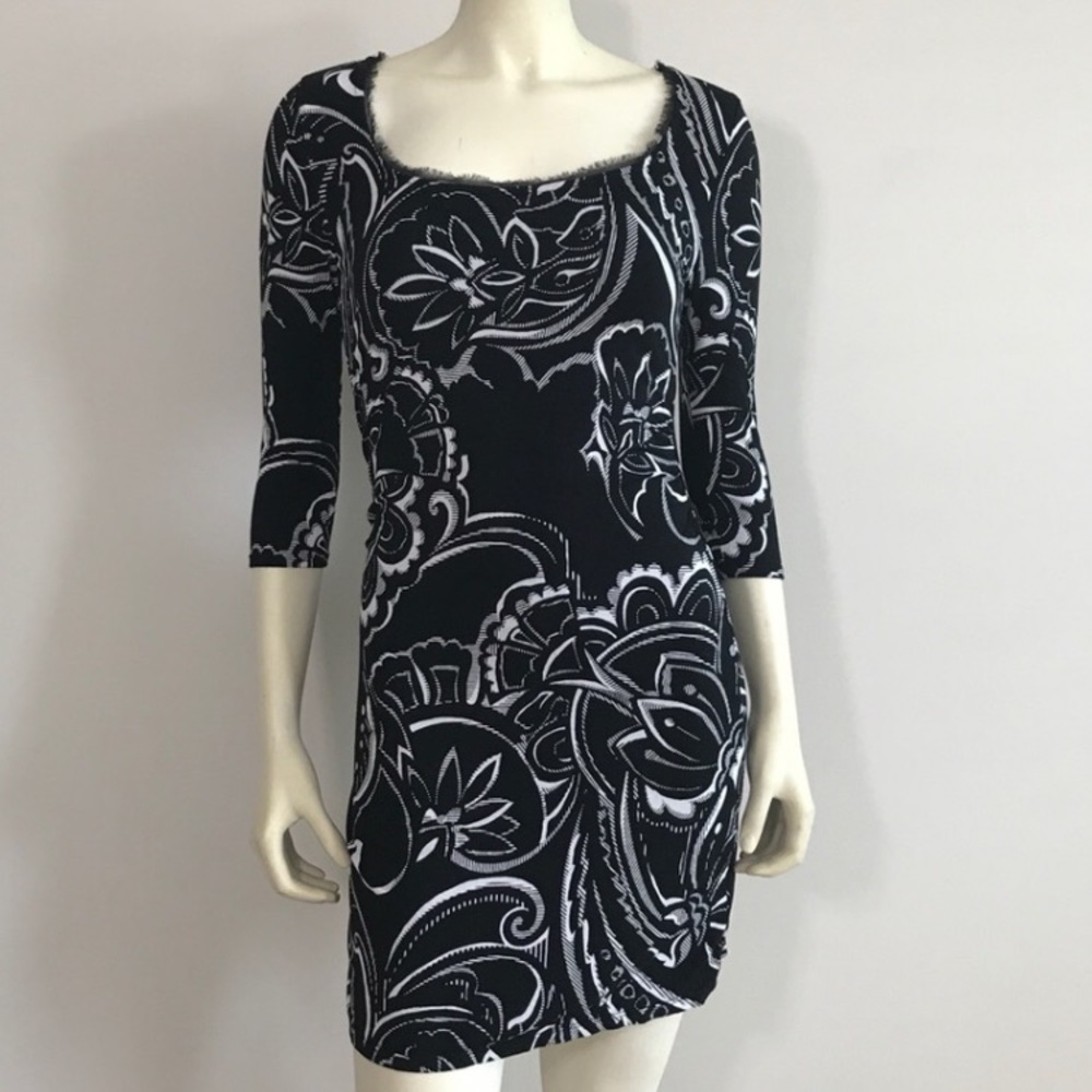 Super cute White House Black Market dress