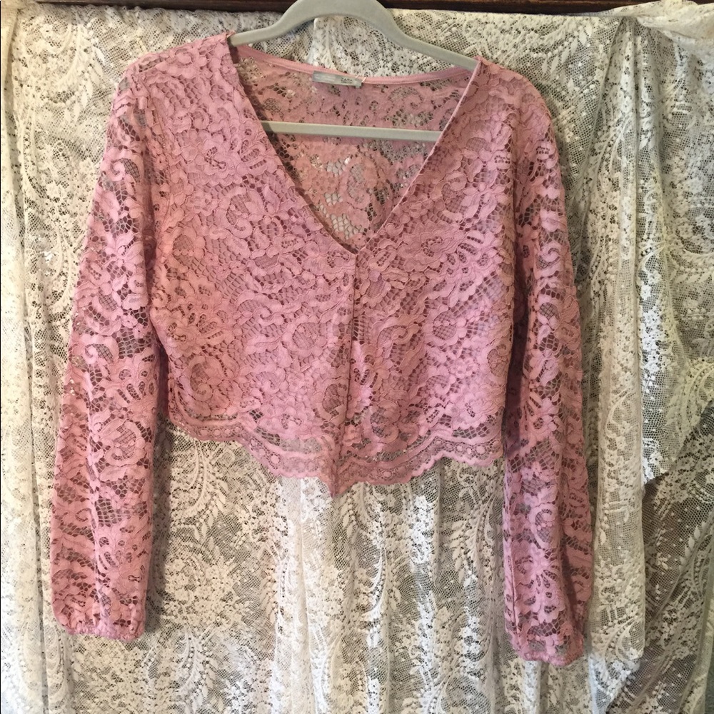 Akira Lace Top