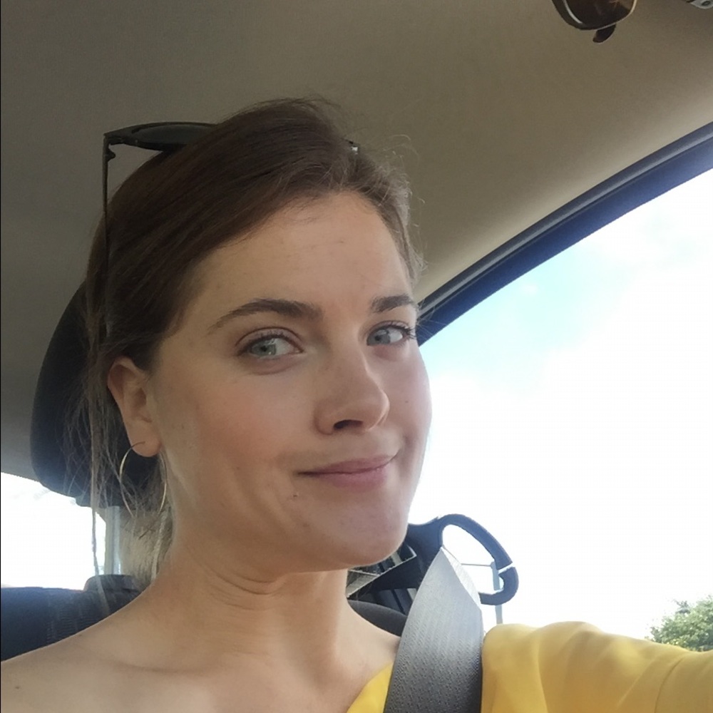 Meet your Posher, Laura