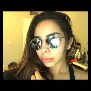 Ray ban round metal glasses. RB 3447