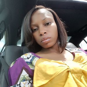 Meet your Posher, Candace