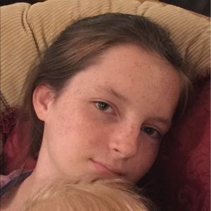 Meet your Posher, Makenzie