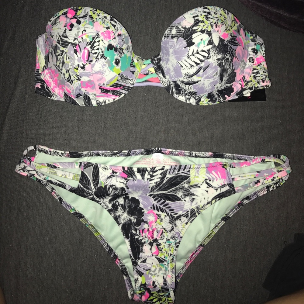 Strapless Victoria Secret bikini set