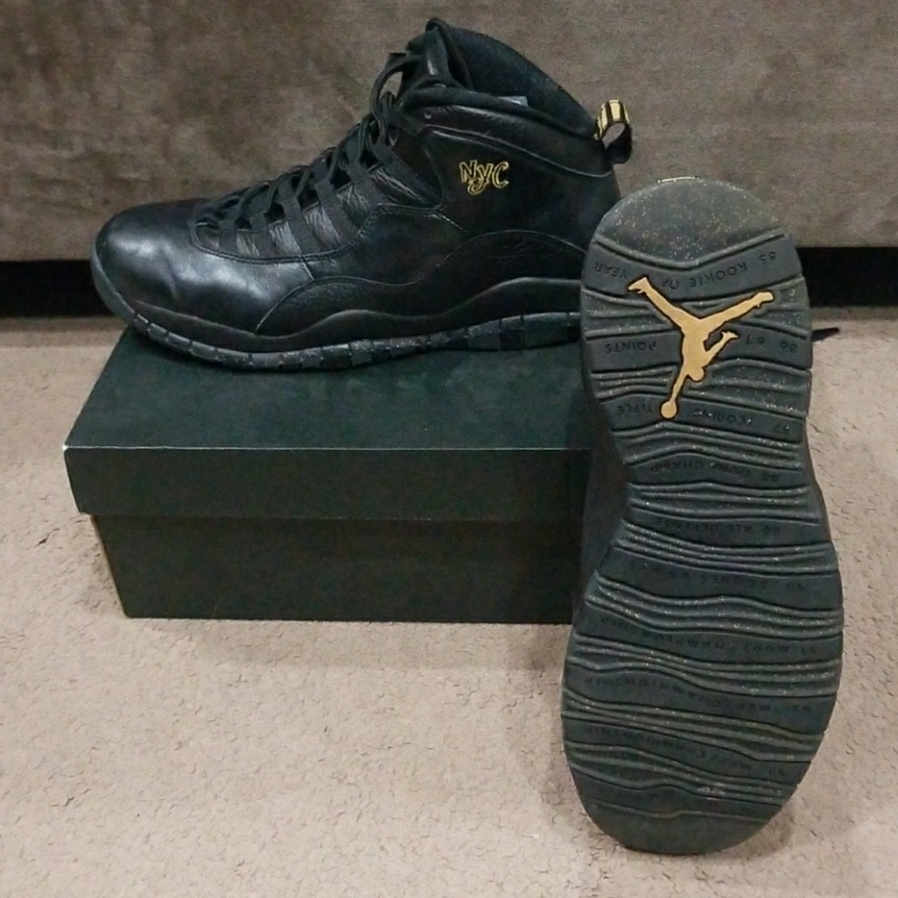 Jordan retro ten NYC edition