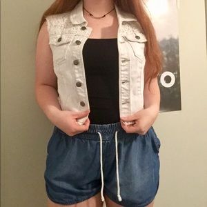 Rue 21 White Jacket Vest