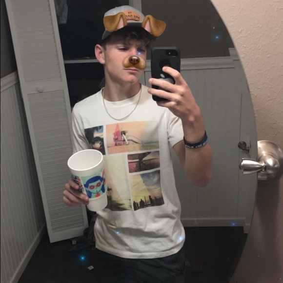 Meet your Posher, Caleb - Picture 1 of 1