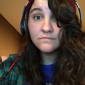 Meet your Posher, Mackinzie