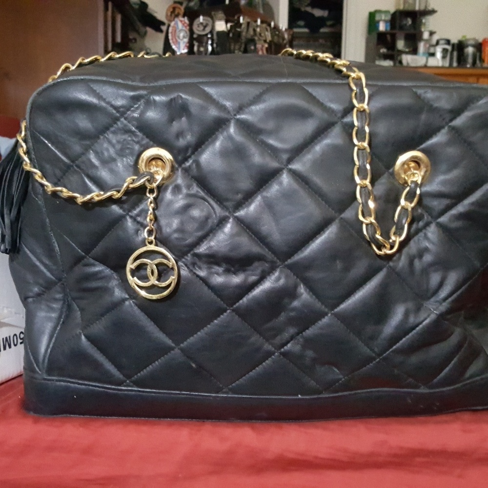 Chanel tote