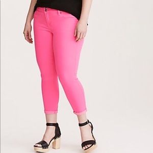 ‼️SALE‼️Torrid Hot Pink Jeggings Size 14- NWT