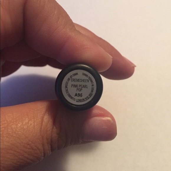 Creamsheen Mac Lipsticks - Picture 2 of 3