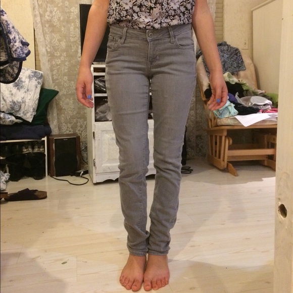 OLD NAVY ROCKSTAR SKINNY JEANS - Picture 2 of 3