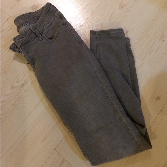 OLD NAVY ROCKSTAR SKINNY JEANS - Picture 1 of 3