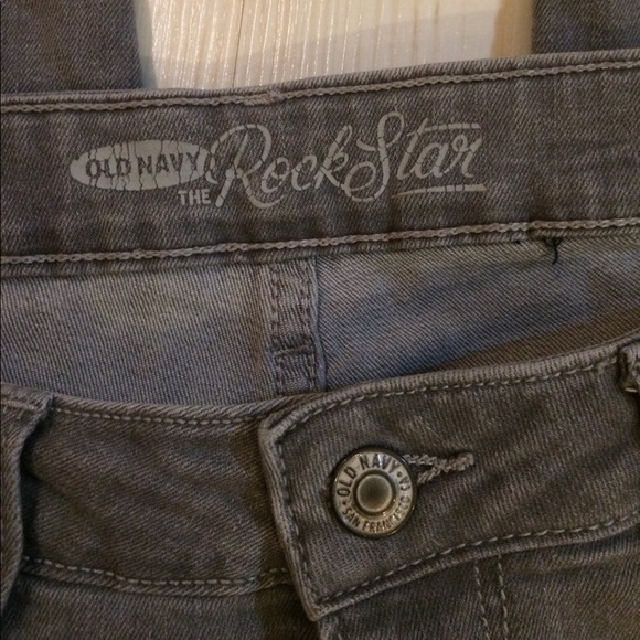 OLD NAVY ROCKSTAR SKINNY JEANS - Picture 3 of 3