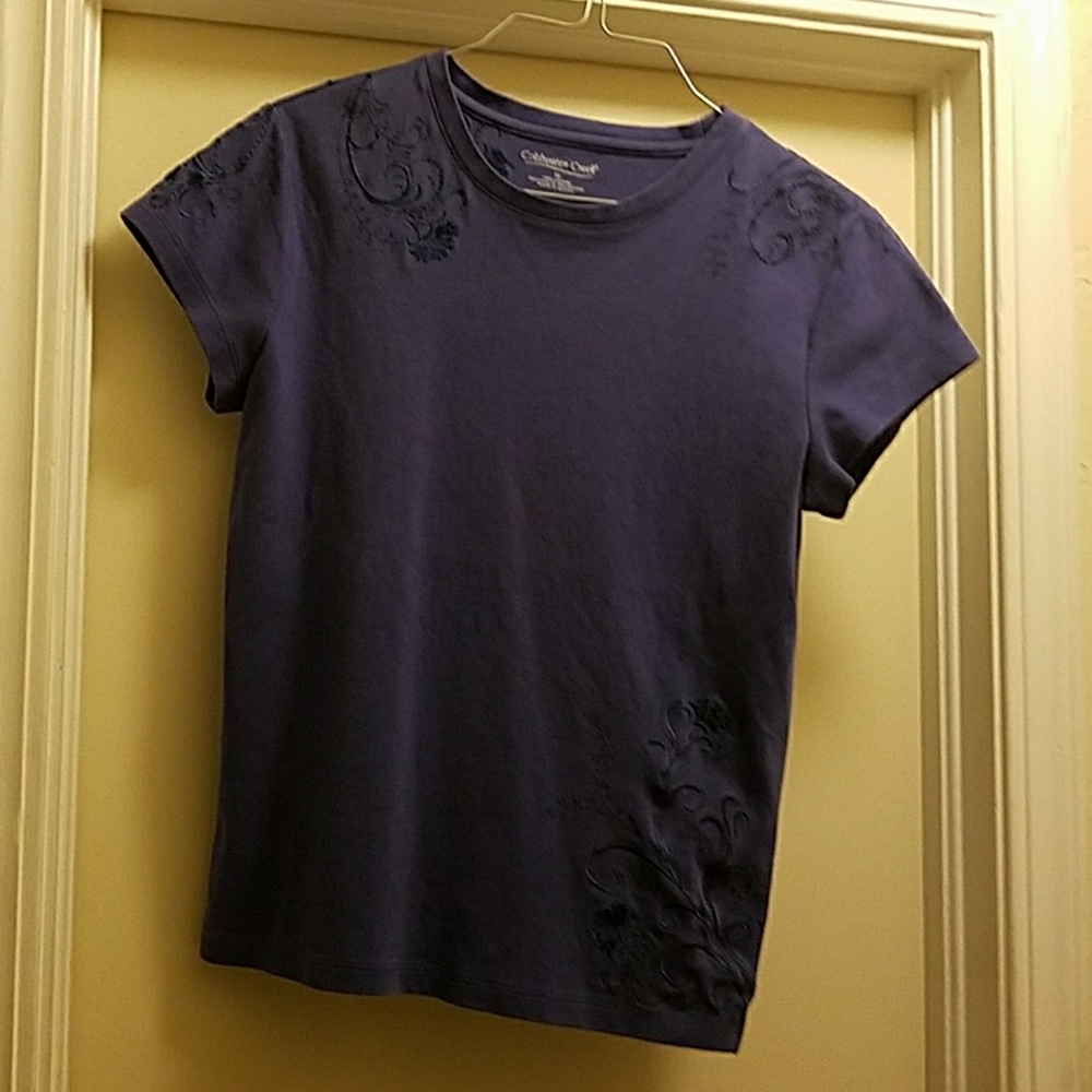 Blue embroidried shirt