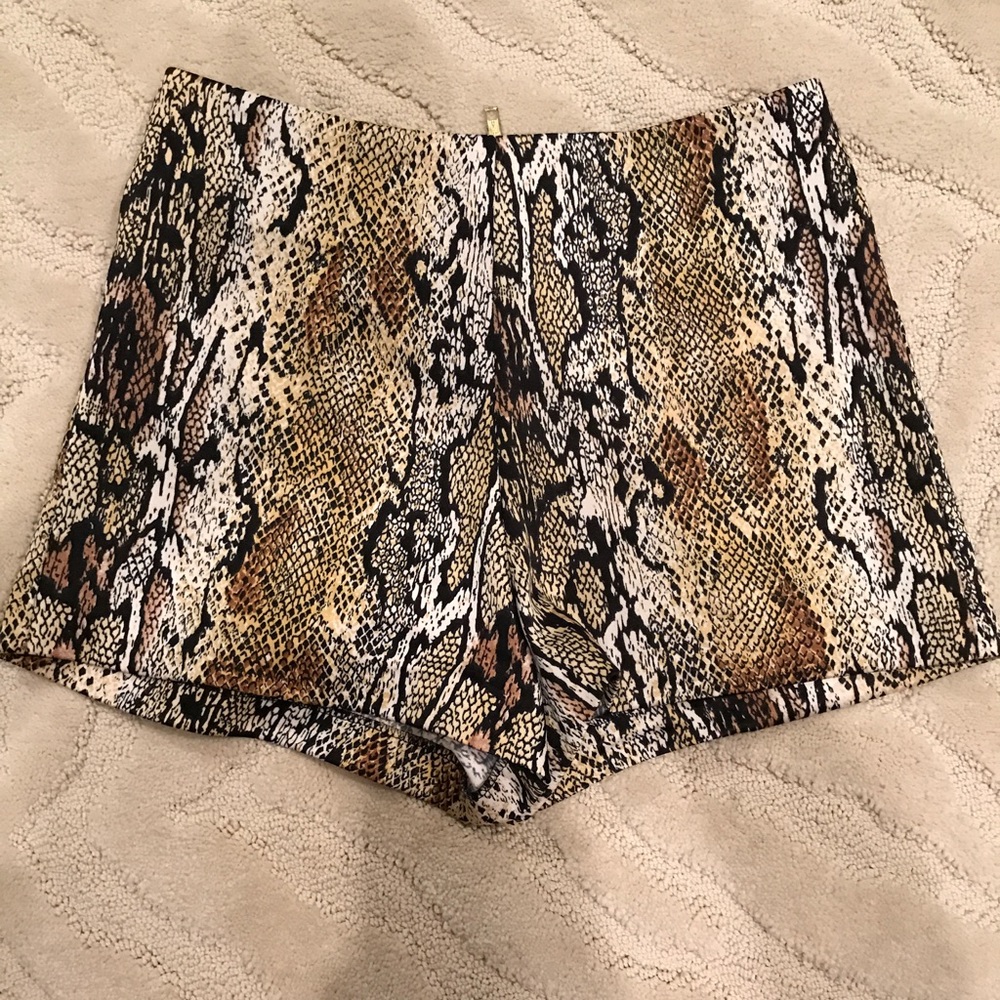 Naven Snakeskin Shorts!