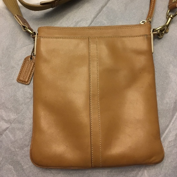 Coach cross body purse - Picture 4 of 5